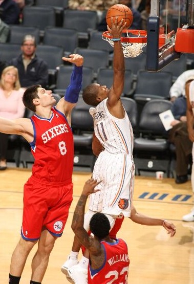 而防守端的 而防守端的