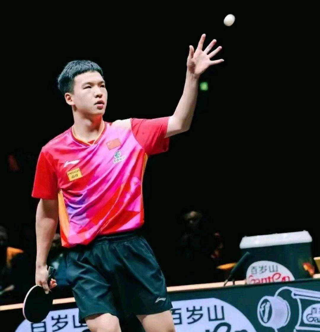 更以坚韧不 更以坚韧不